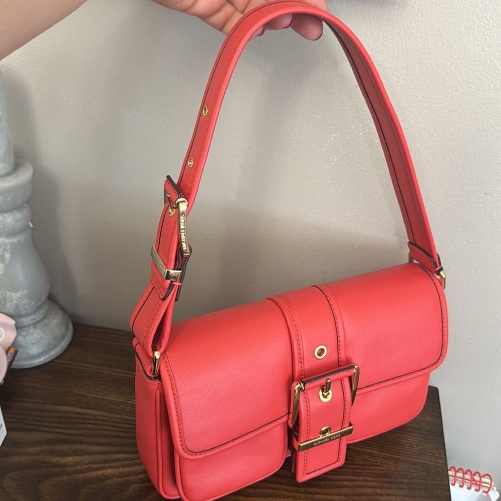 NEW Michael Kors Colby Medium Leather Shoulder Bag - Picture 4 of 8